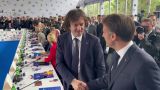 Макрон хлопнул по плечу Кобахидзе
